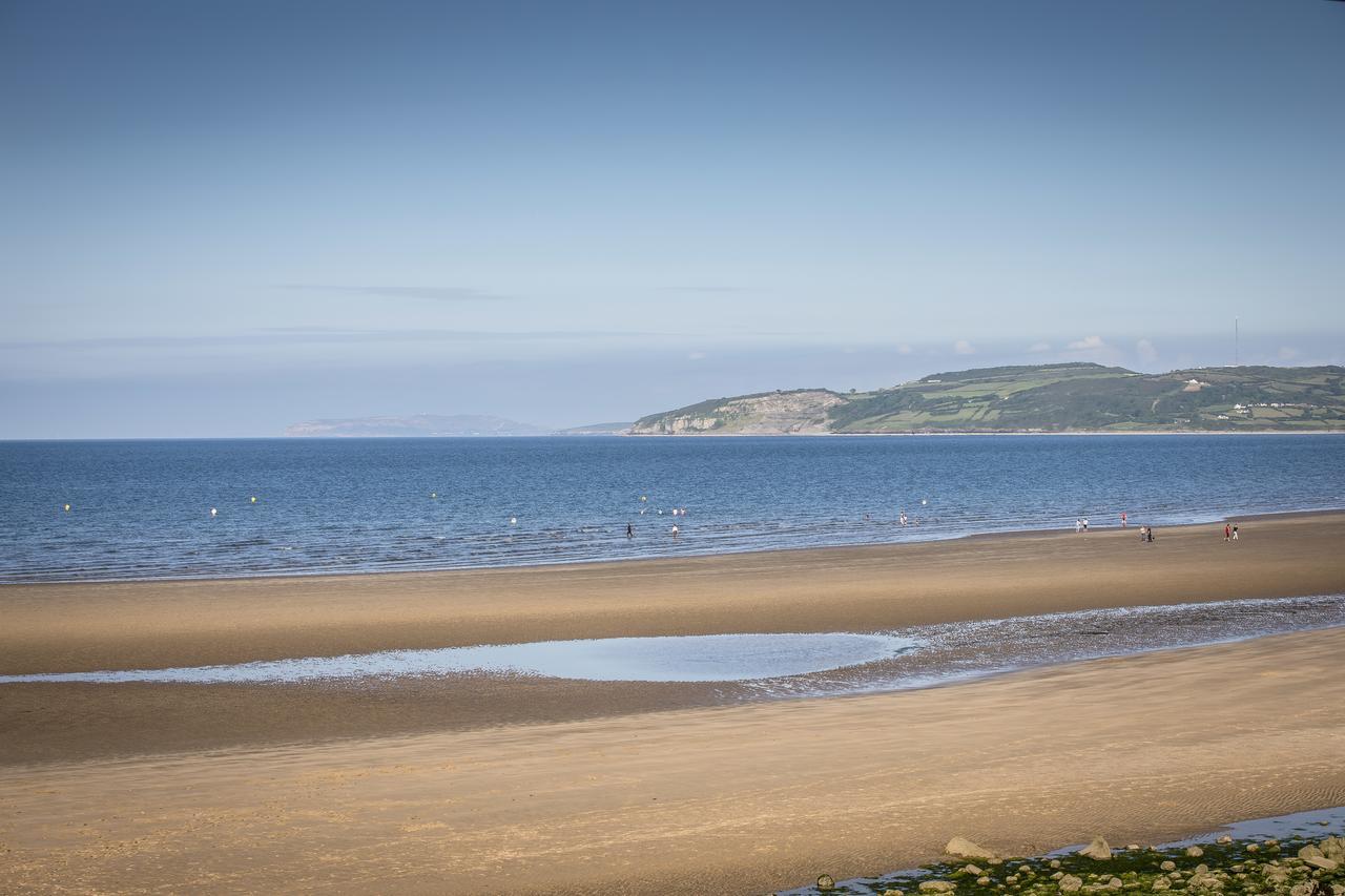 Waters Edge Holiday Apartments Benllech Buitenkant foto